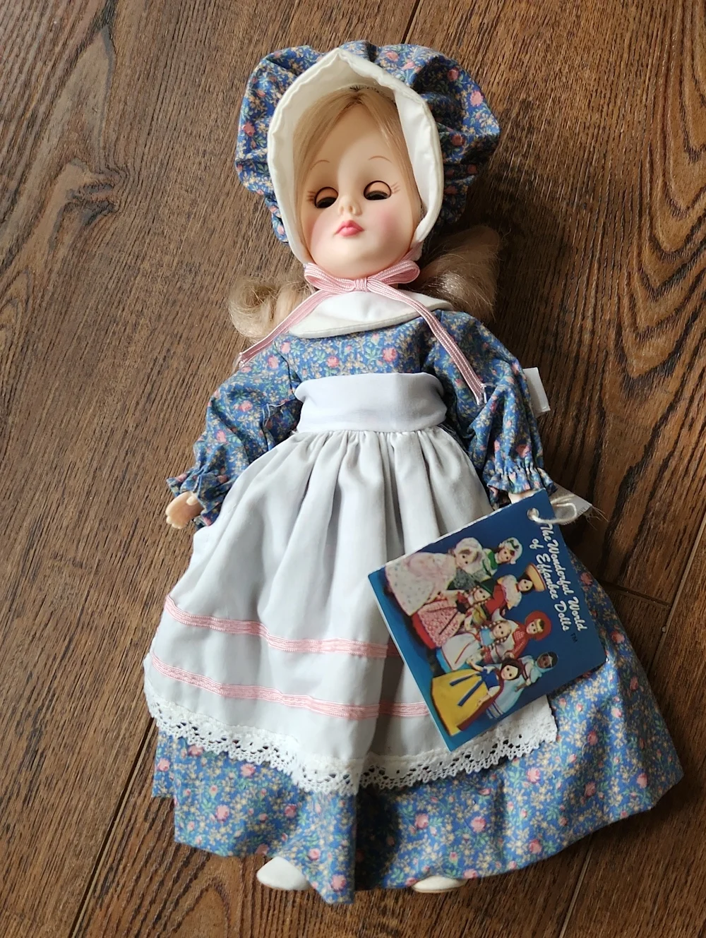 Effanbee Mother Hubbard 11'